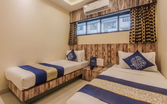 OYO 10016 Hotel Golden Inn