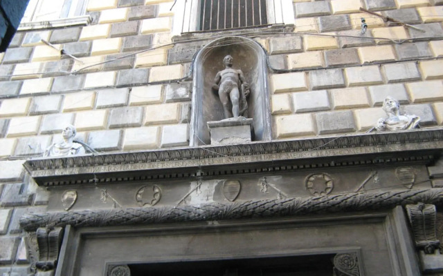 Palazzo Diomede Carafa #3