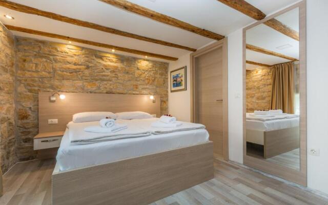 Minella Residence
