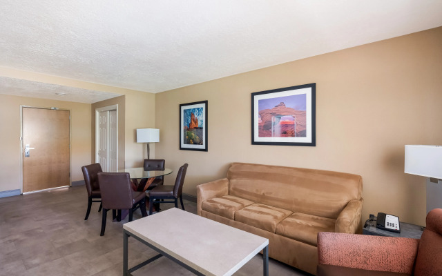 Best Western Plus Canyonlands Inn