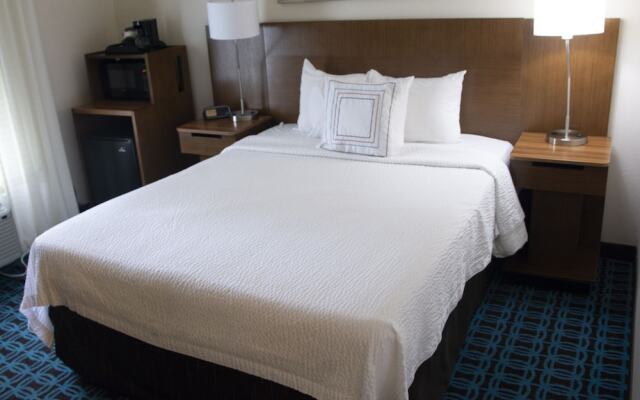 Fairfield Inn & Suites