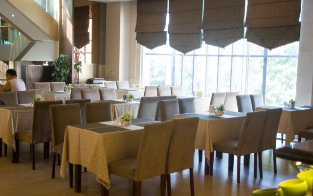 Royal Garden Hotel Jimo