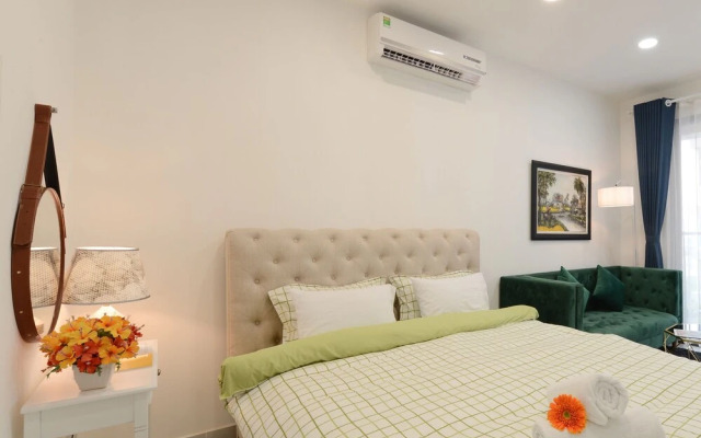 Jennifer House - Millenium Apartment