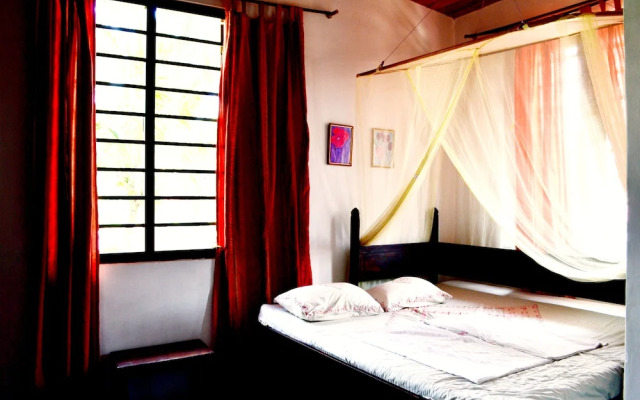 Beach Villa Yang Near Hikkaduwa, With Pool and Cook - Semi-detached House