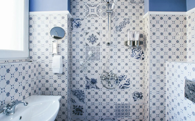 5 Vintage Guest House