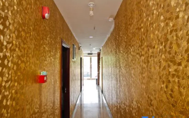 Xinhua Hotel