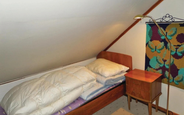 Stunning Home in Tørvikbygd With 2 Bedrooms and Wifi