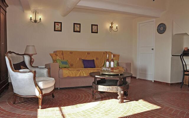 Sun-kissed house in Fayence with Terrace and amazing view