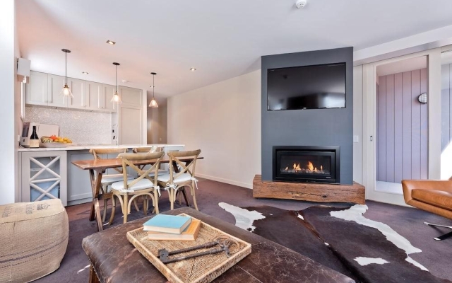Nanook Thredbo Squatters Run