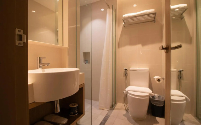 Aqueen Prestige Hotel Jalan Besar