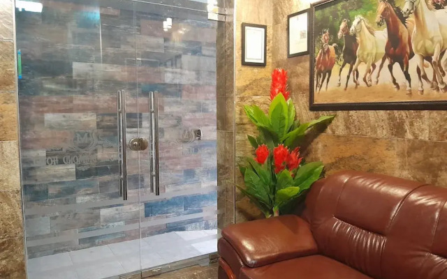 Mazola Diamond Hotel