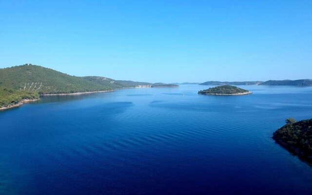 Cosy Apartment, sea View, Long Island, Croatia