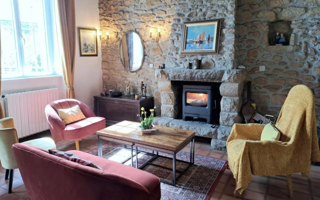 Holiday Home in Guisseny Near the Beach