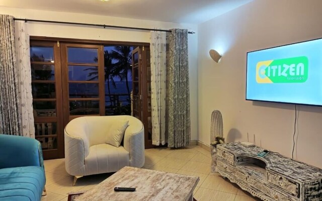 Lux Suites Lamera Beachfront Villas