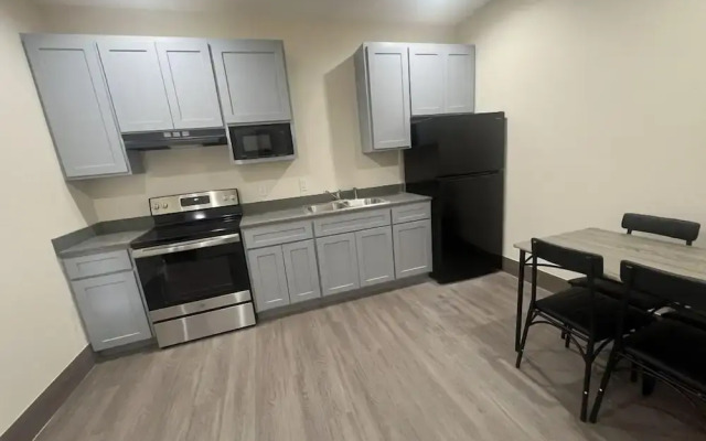 Elite Inn & Suites