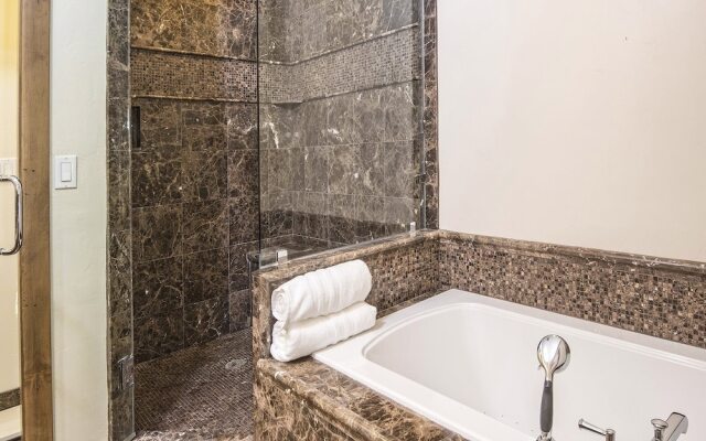 Golf Terrace Townhome 25