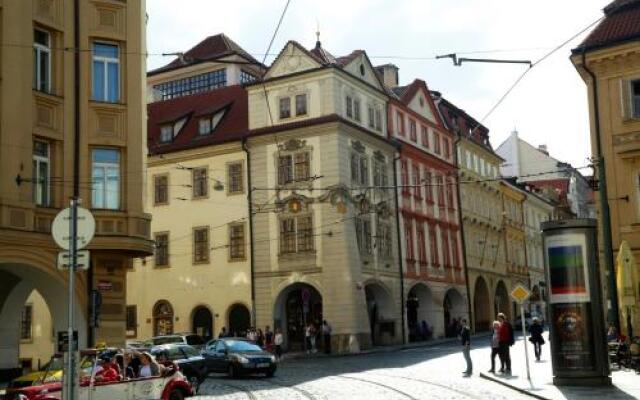 SG1 Hostel