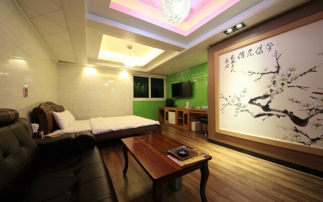 Sun Hotel