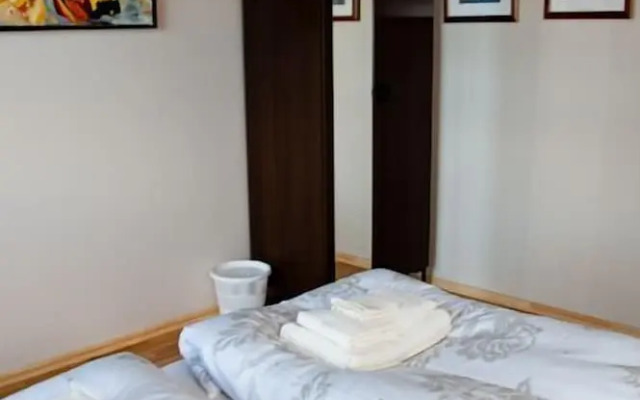 Reykjavik Peace Center - Guesthouse