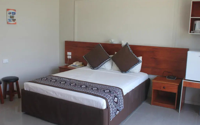 Smugglers Cove Beach Resort and Hotel