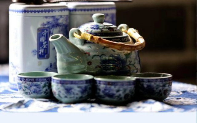 Fengguan Mountain Meilu Village Inn (Yangshuo Yulong River Scenic Area)