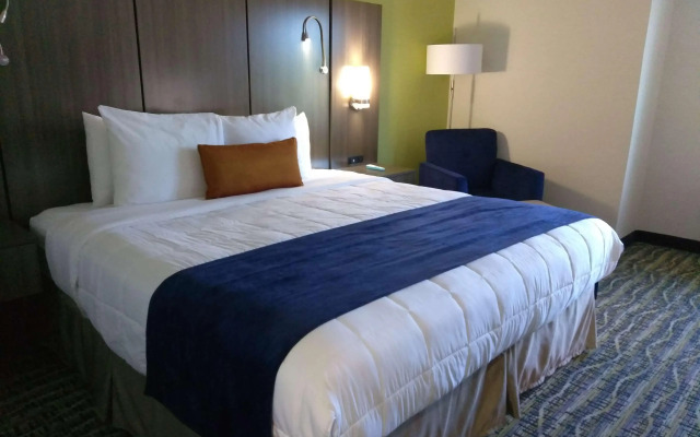 Best Western Plus New Englander