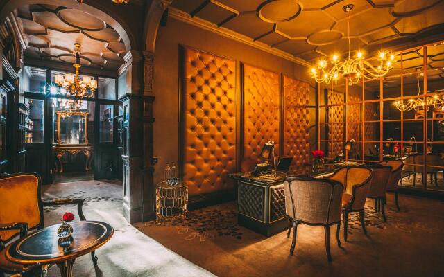11 Cadogan Gardens and The Apartments by Iconic Luxury Hotels