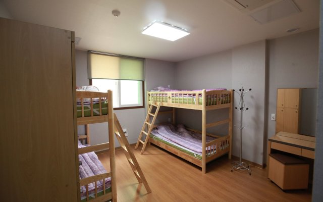 Miso Guesthouse - Hostel