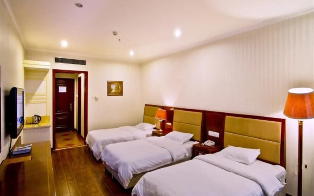 Omake Holiday Hotel