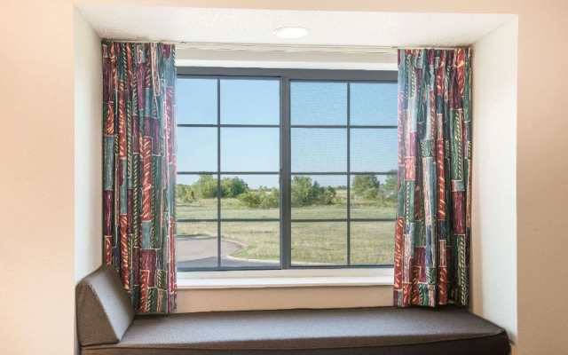 Microtel Inn & Suites Claremore