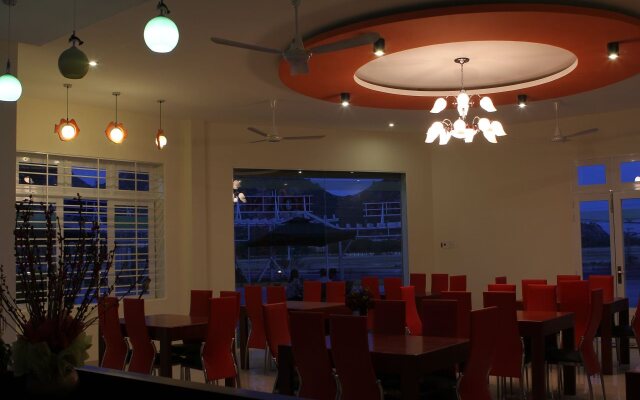 Hoàng Nhân Hotel