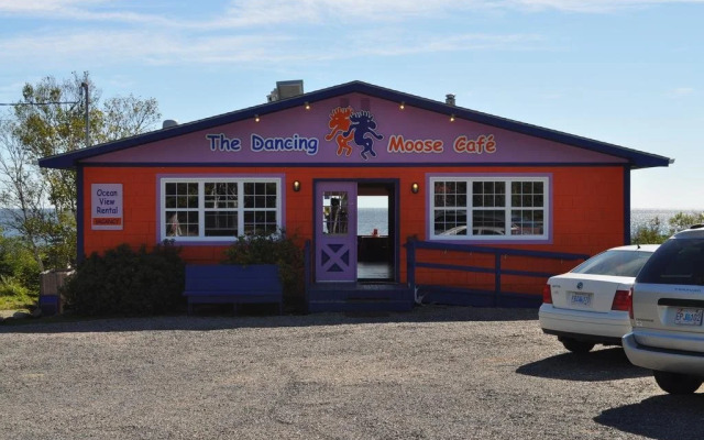 The Dancing Moose Cafe