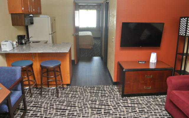 Quality Inn & Suites Mayo Clinic Area