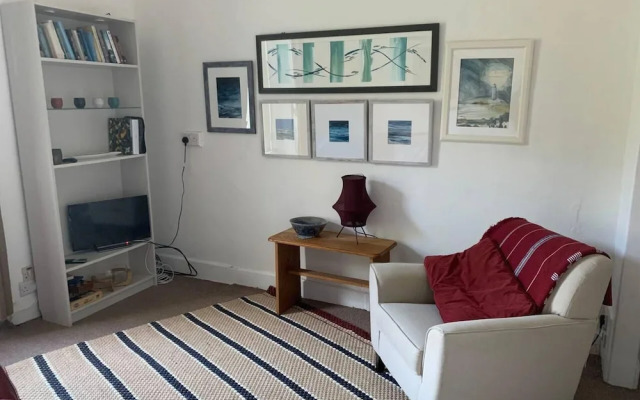 Cedarbank's - The Little Art House - dog Friendly