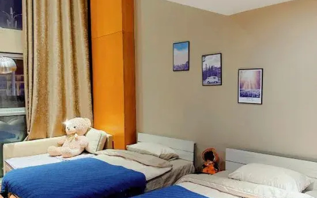 XueZhongYu Loft International Apartment