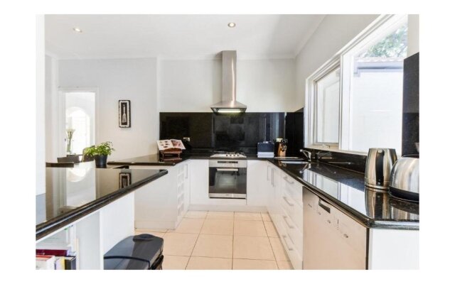 Boutique Stays - Brighton Rose