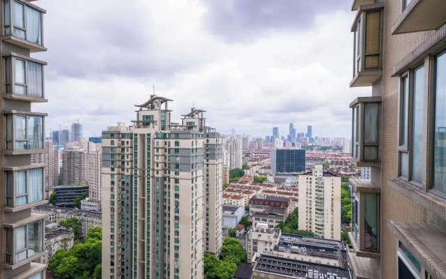 Tyms Elegant 3BR 2BA Apt Near Malls