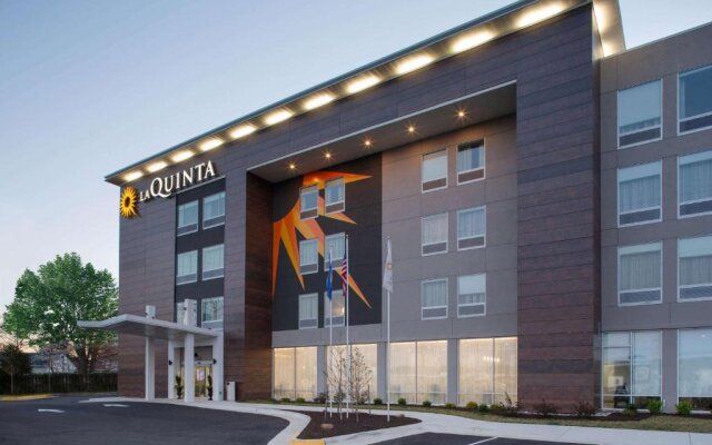 La Quinta Inn And Suites Dulles Airport