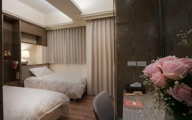 We-Home Motel