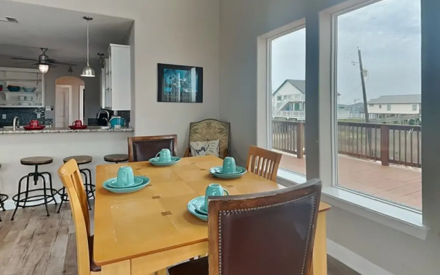 Seaside Eden by Ryson Vacation Rentals