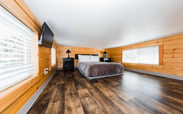 Hart's Camp Airstream Hotel & RV Park