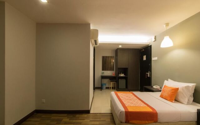 Oyo 125 K Hotel