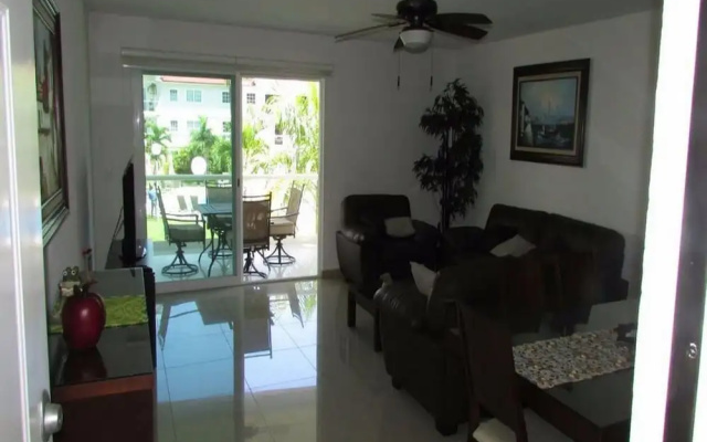 Diamante Lakes Apartmens