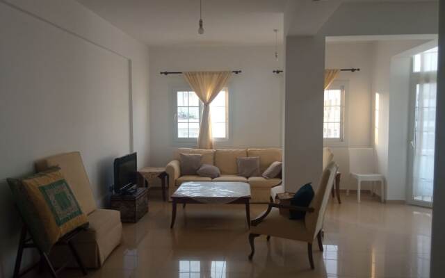 Remarkable 2-bed Apartment in a Great Area Nicosia