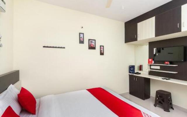 OYO 28658 The Swarg Residence