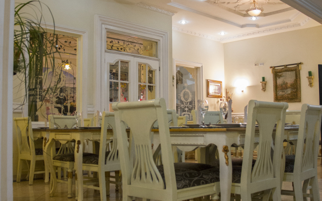 Eugenia Hotel