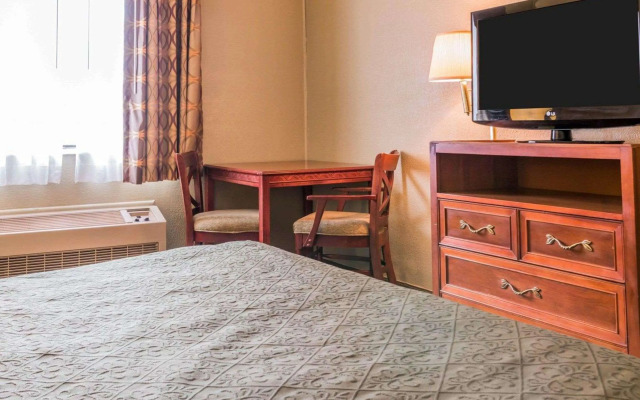 Quality Inn Grand Rapids North