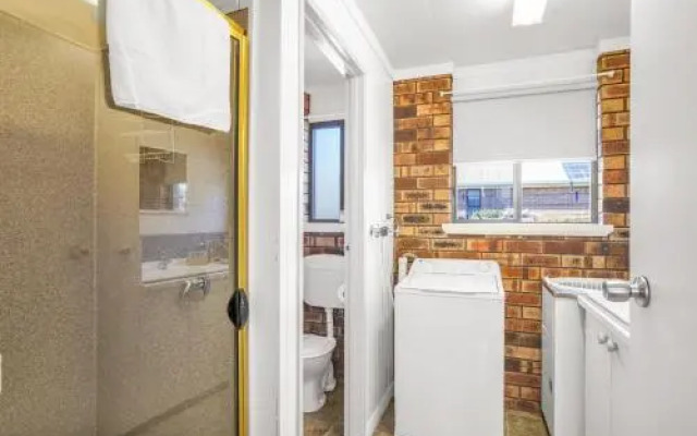 Kellraine Beach Cottages