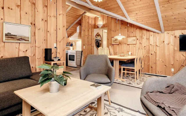 6 Person Holiday Home in Albaek