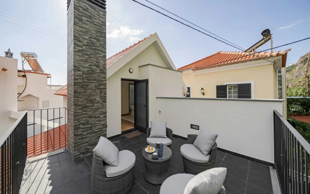 Oscar's House by An Island Apart